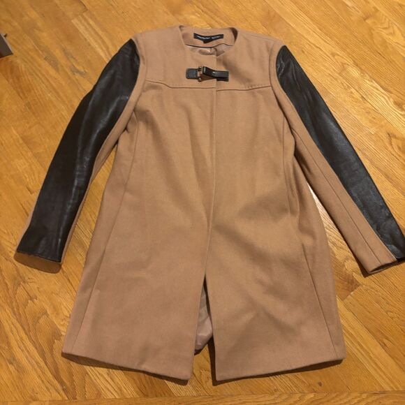 French Connection Coat Womens 2 Brown Wool Blend Lined Adjustable Buckle Front - Picture 2 of 8